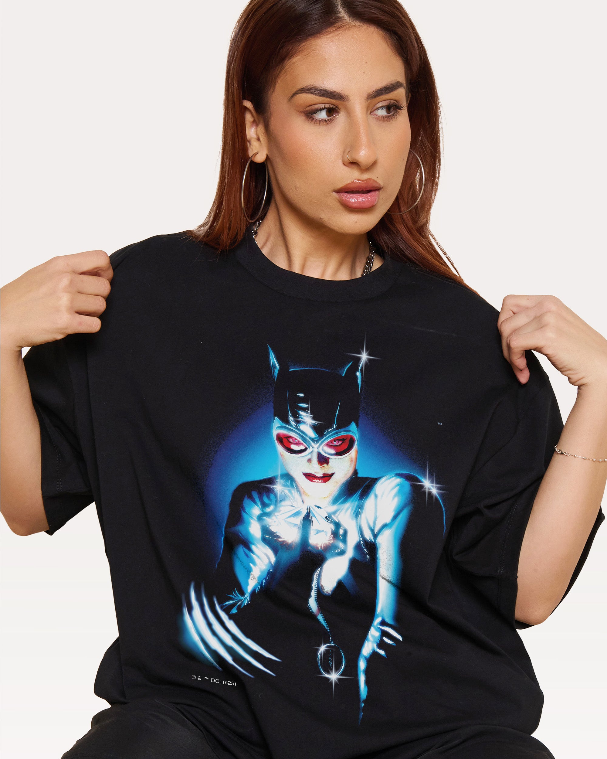 Catwoman Oversized Graphic Tee - DC Official Unisex 90s Boxy Fit 100% Cotton